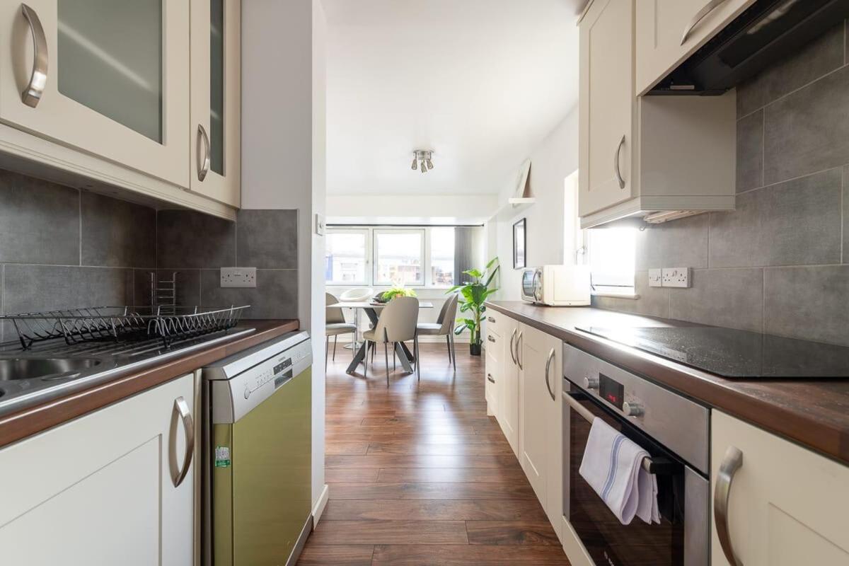 City Center,2 Bedroom Apartment With Parking Cambridge  Exterior photo